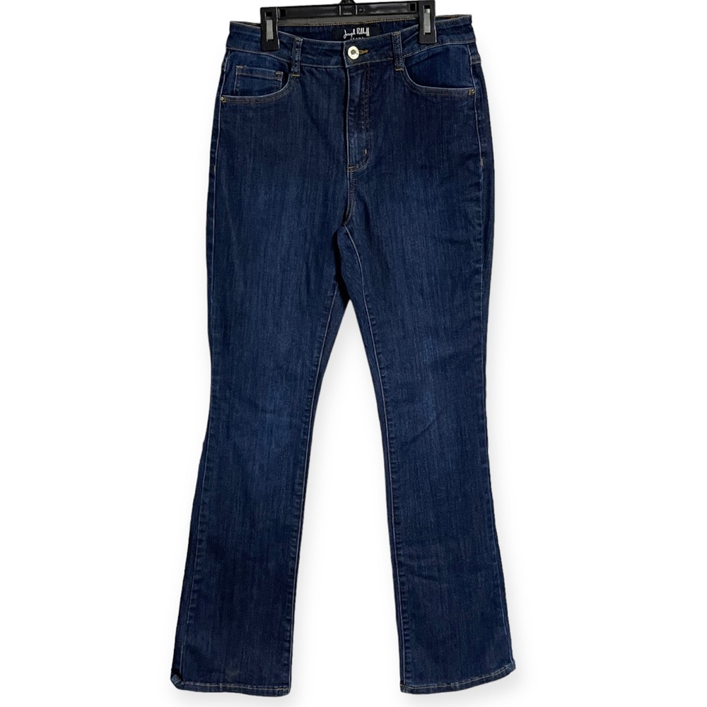 Joseph Ribkoff Women’s Bootcut Jeans Size 6. 31” Inseam.